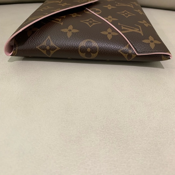 Louis Vuitton Kiragami Large Pouch - Picture 5 of 13